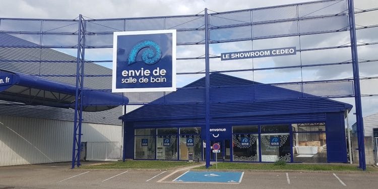 Façade d'un magasin Envie de salle de bain