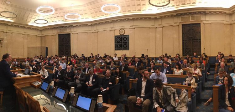 Les participants à la conférence de presse de la silver économie